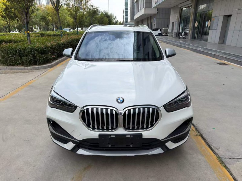 济宁22年宝马X11