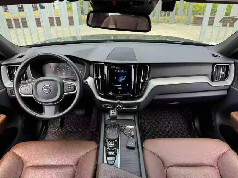 南通20年沃尔沃XC605