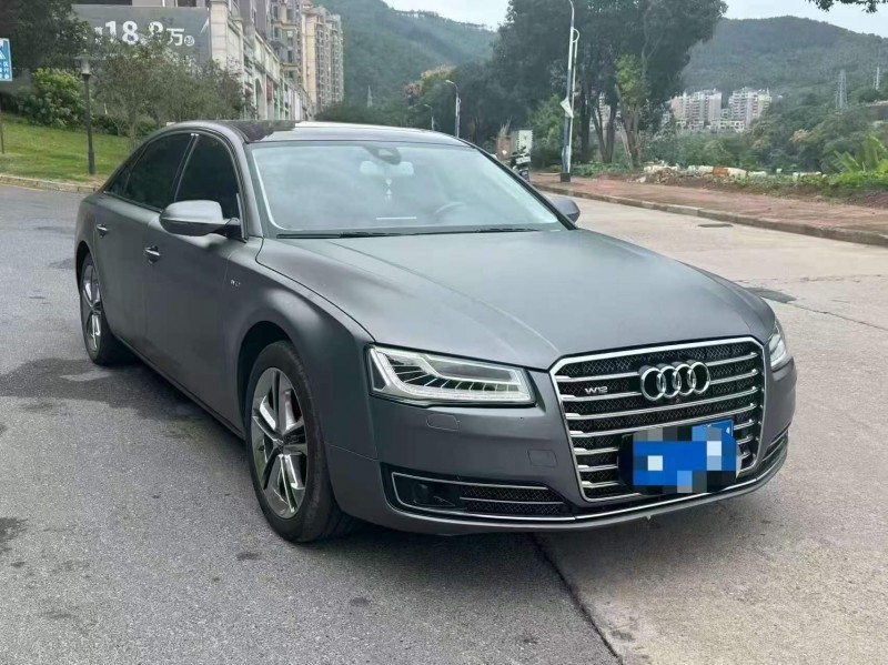三明13年奥迪A8L3