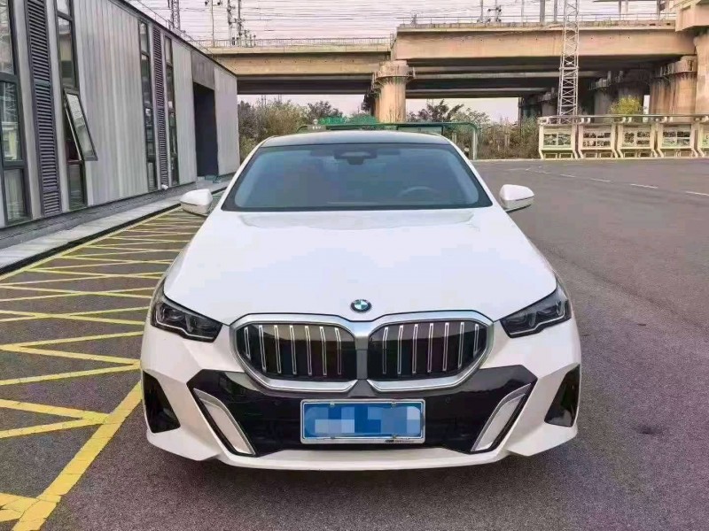 天津24年宝马5系1