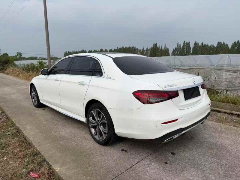 金华22年奔驰E9