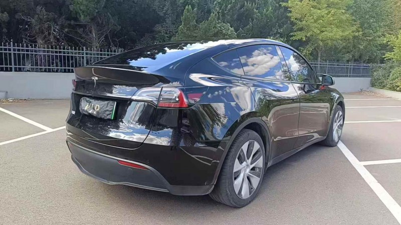 东营22年特斯拉MODEL Y9