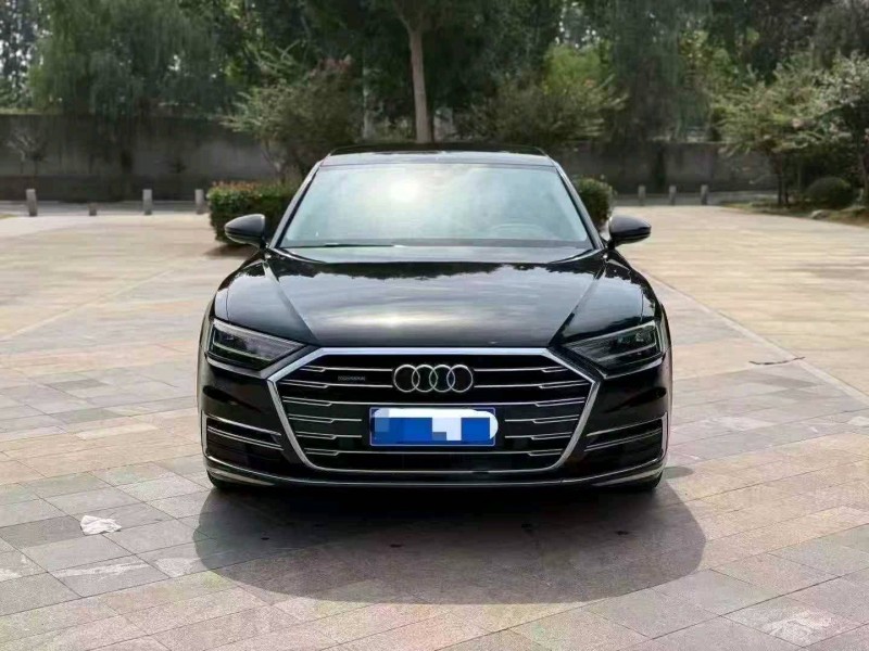 青岛21年奥迪A8L1