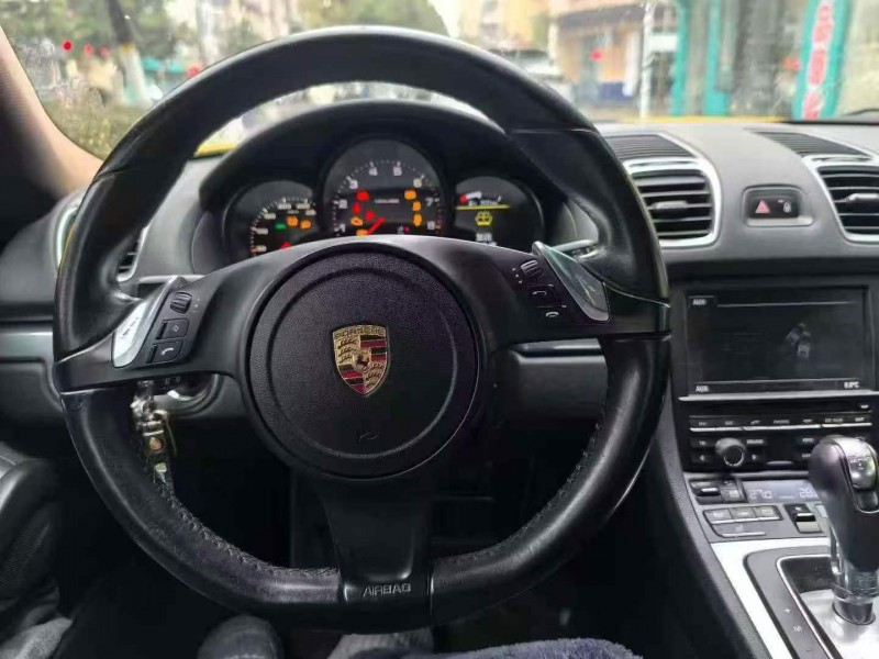 宜昌14年保时捷卡曼5