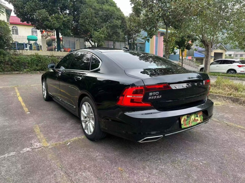 常德20年沃尔沃S908