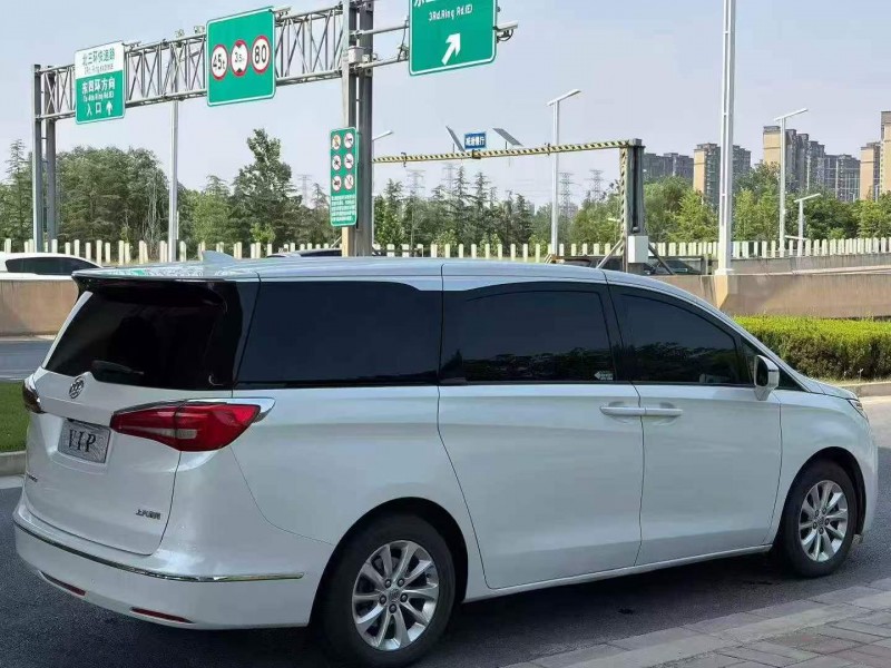 新乡18年别克GL85