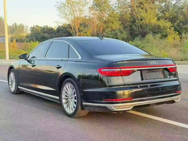 邢台19年奥迪A8L9