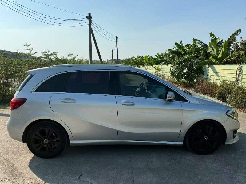中山18年奔驰B3