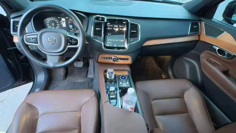 长治22年沃尔沃XC906