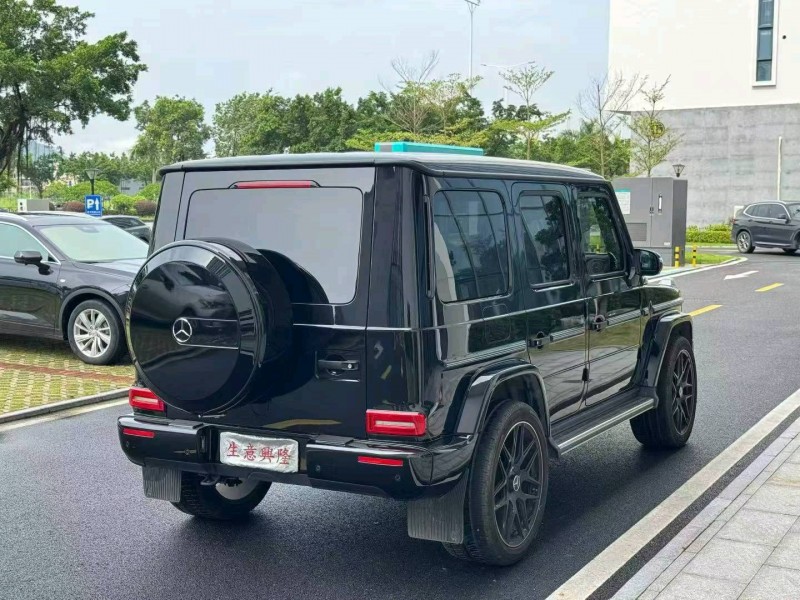 中山24年奔驰G8
