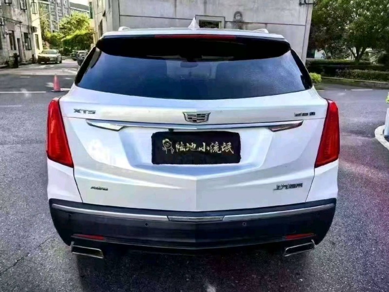 金华18年凯迪拉克XT54