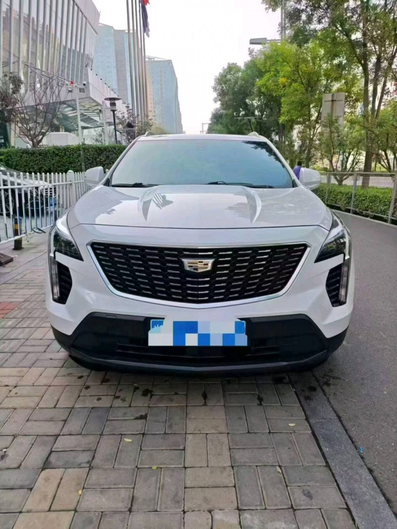 太原20年凯迪拉克XT41