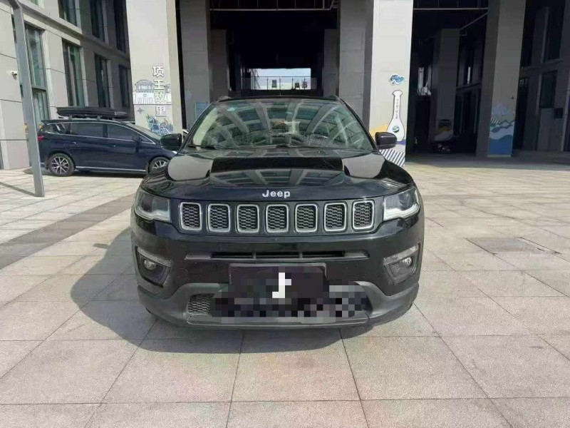 南通17年Jeep指南者1
