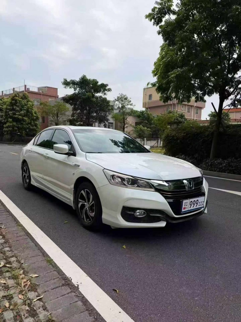 淮安18年本田雅阁3