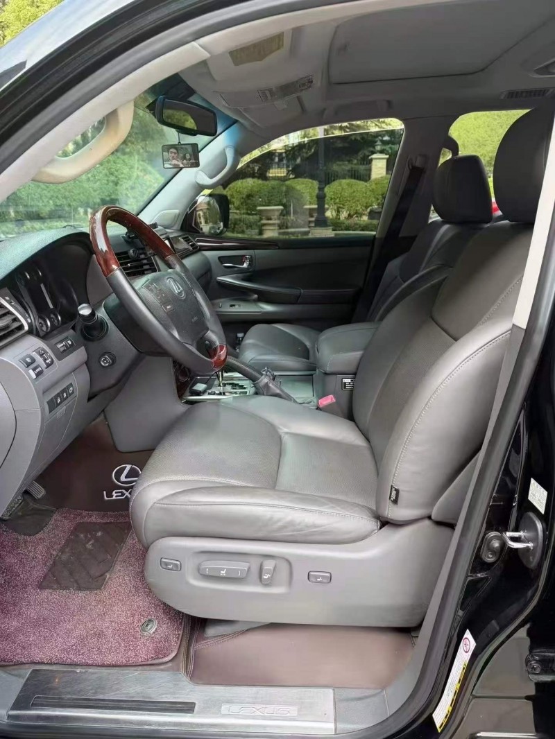 潍坊10年雷克萨斯LX6