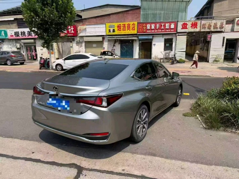 安阳24年雷克萨斯ES3
