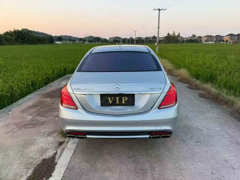 温州17年奔驰AMG8