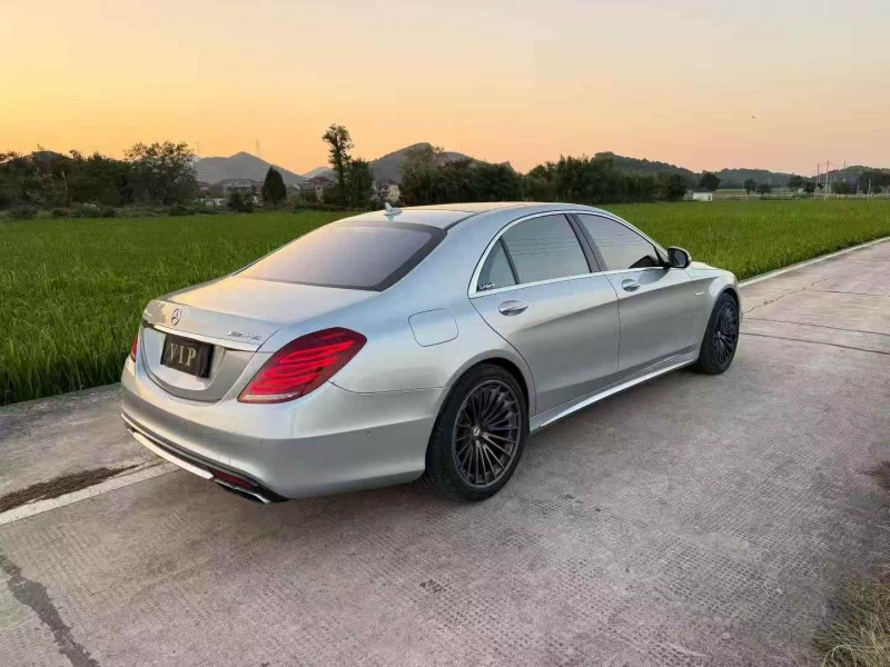 温州17年奔驰AMG9