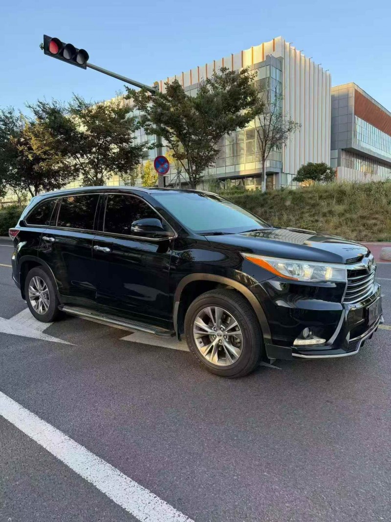 潍坊15年丰田汉兰达2