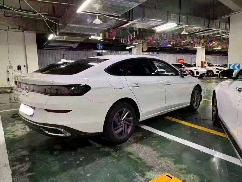 贵阳25年大众凌渡5