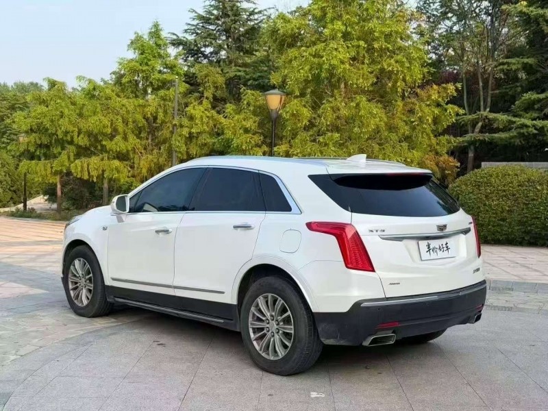 东营16年凯迪拉克XT59