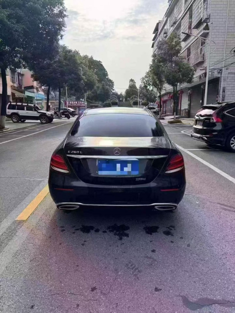 长沙19年奔驰E8