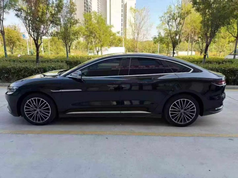 济宁23年比亚迪汉7