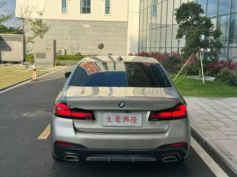 阳江21年宝马5系9