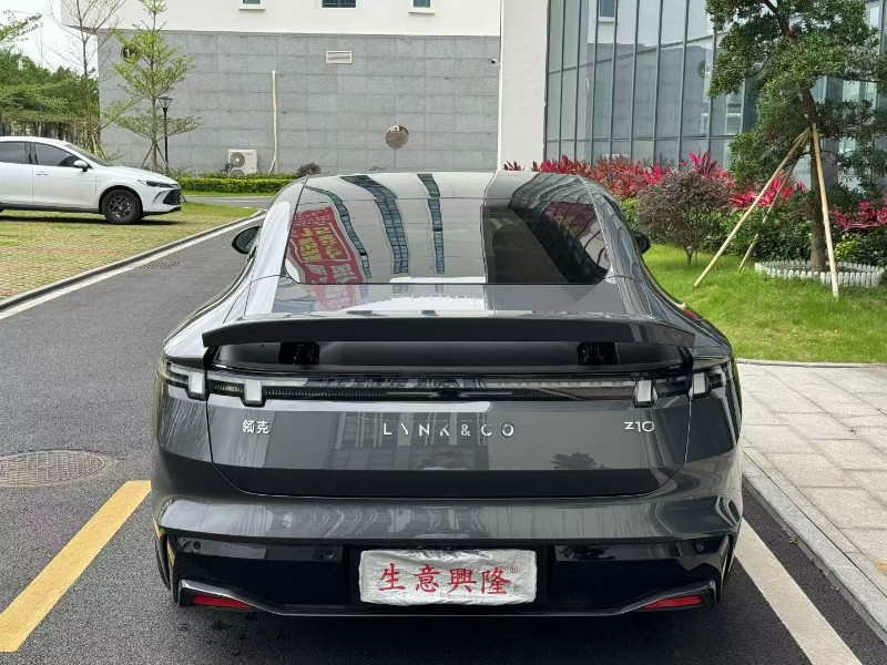 阳江25年领克Z108