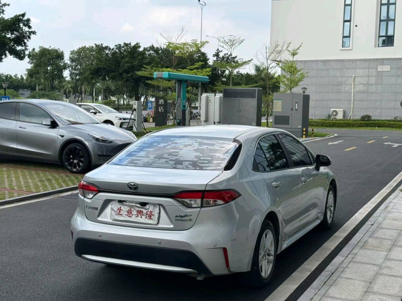 阳江22年丰田雷凌8