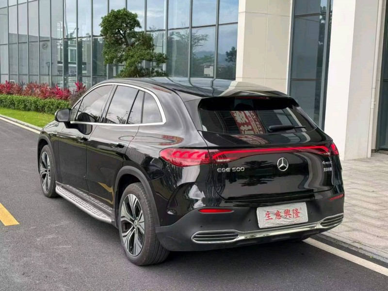 阳江25年奔驰EQE8