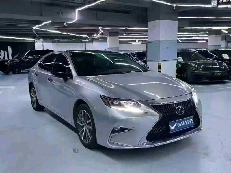 广州17年雷克萨斯ES3