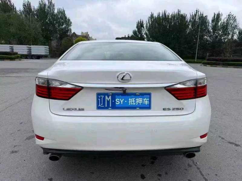 沈阳15年雷克萨斯ES8