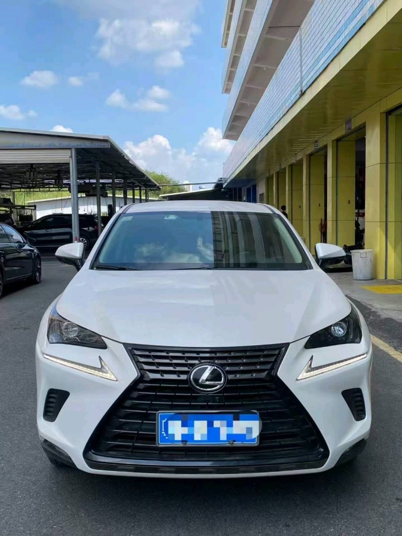 广州21年雷克萨斯NX1