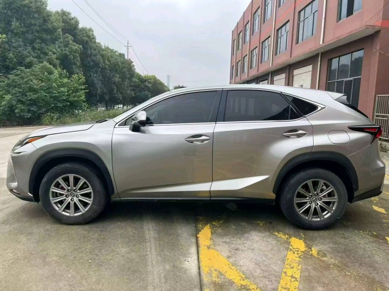 襄阳21年雷克萨斯NX5