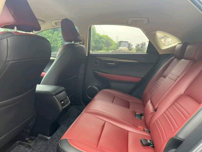 襄阳21年雷克萨斯NX7