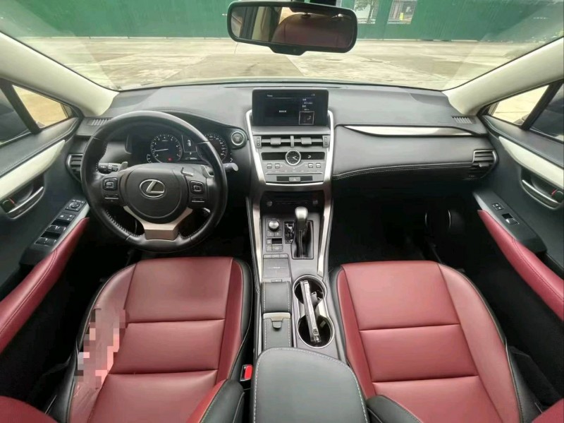 襄阳21年雷克萨斯NX8