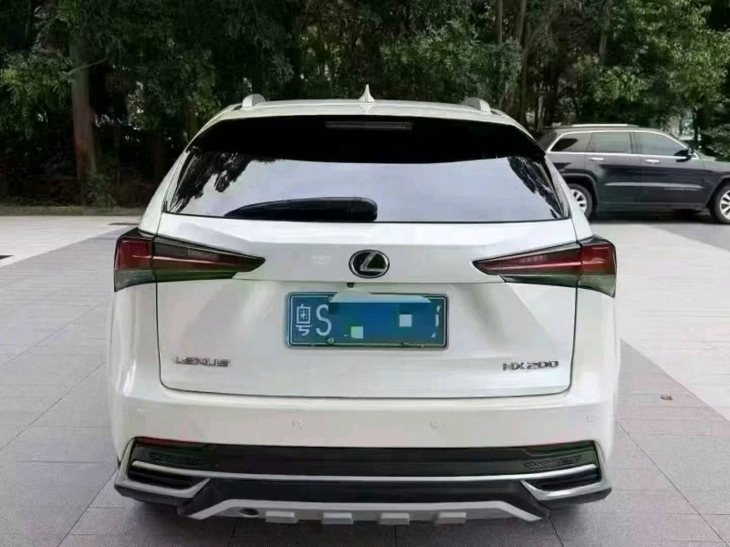 广州19年雷克萨斯NX7