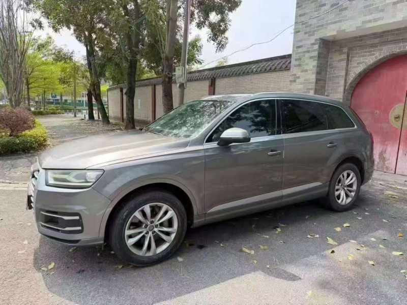 广州17年奥迪Q72