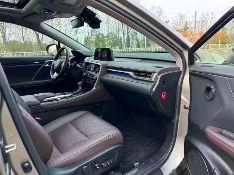 滨州22年雷克萨斯RX8
