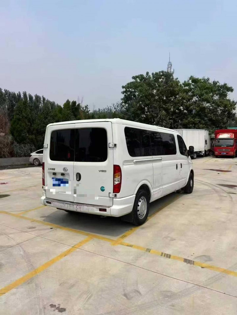 无锡24年大通V808