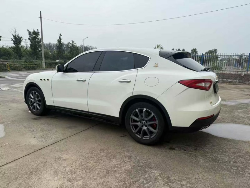 徐州21年玛莎拉蒂Levante8