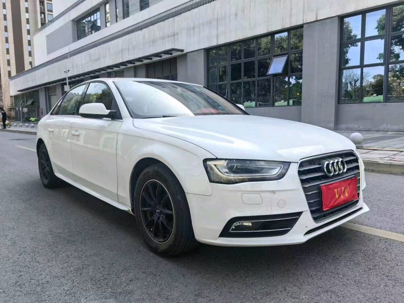 成都16年奥迪A4L2