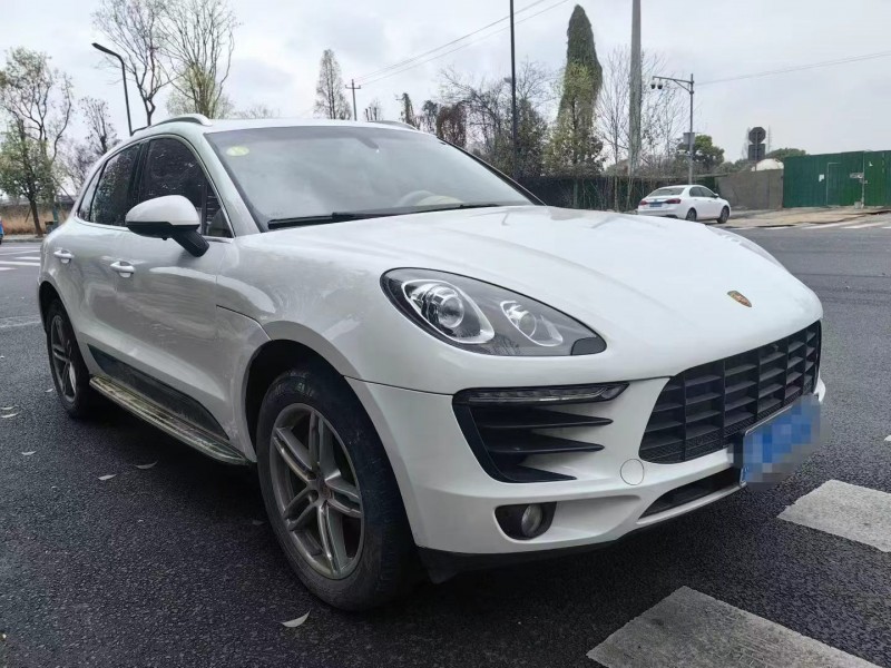 成都15年保时捷Macan3