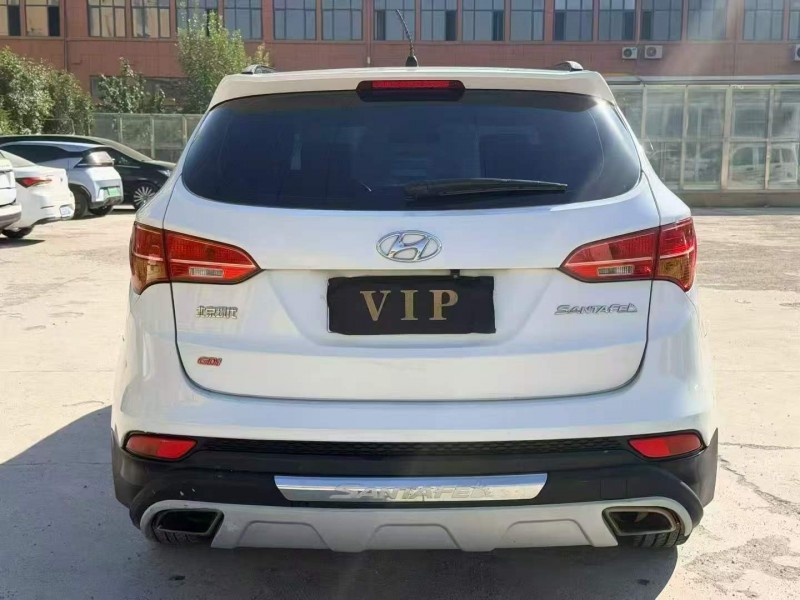 烟台13年现代新胜达8
