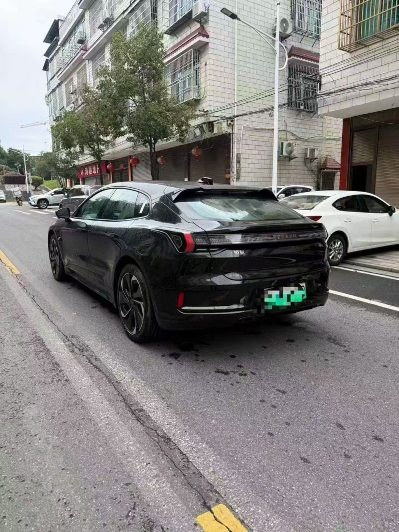 长沙23年极氪汽车0018