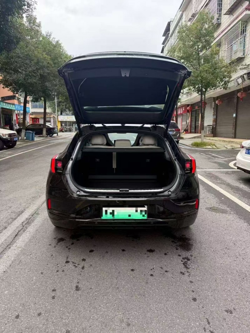长沙23年极氪汽车0019
