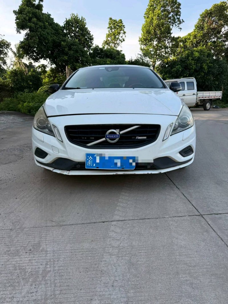 海口13年沃尔沃S60L1