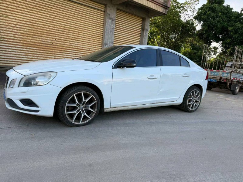 海口13年沃尔沃S60L3