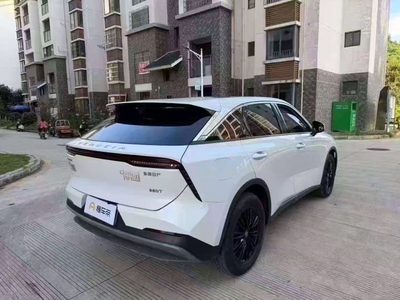 桂林23年启辰大V8